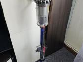 Dyson v10 tvarkingas veikiantis