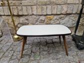 Vintažinis mid century žemas interjero staliukas