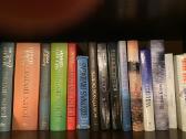 John Irving ir Dan Brown knygos