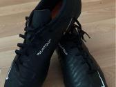 Futbolo bateliai / Football boots