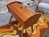 Vintažinė mid century rankdarbių dėžutė-siūlinė - nuotraukos Nr. 19