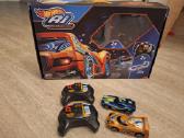 Hot wheels trasa ir triukinė mašina