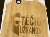 Bambukinė pjaustymo lentelė "Tėčio užkanda"