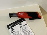 Nauji Milwaukee m12 Terkle ir kampinis verzliasuki - nuotraukos Nr. 2