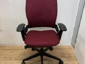 Steelcase Leap V2 Bordeaux Full Option