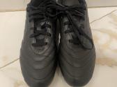 Futbolo bateliai Adidas 39,5 dydis