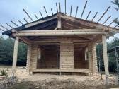 Rąstinė pirtis 6x6 m su terasa