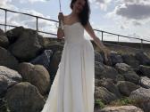 Parduodu vestuvine suknele Bridesbydiva