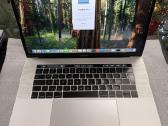 MacBook Pro "Core i7" 2.2 15" Touch/2018