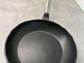 Nauja vokiška keptuvė- firma Skk d. 28 cm - nuotraukos Nr. 3