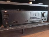 Stiprintuvas JVC ax r332