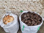 Medžio pjuvenų briketai, malkos konteineriuose. - nuotraukos Nr. 15