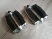 Nauji Dviračio pedalai metaliniai retro kaina 8€