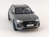 1/43 modeliukai Audi Q8 Mk1 2022 e-tron - nuotraukos Nr. 3