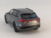 1/43 modeliukai Audi Q8 Mk1 2022 e-tron - nuotraukos Nr. 5