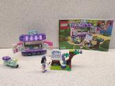 Lego Friends 41332 Emos meno dirbinių kioskas
