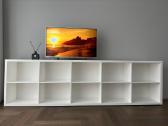 TV, knygų lentyna - nuotraukos Nr. 2