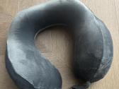 Ergonominė memory foam kelioninė pagalvė