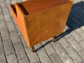 Mid century Miegamojo staliukas su stalciumi - nuotraukos Nr. 6