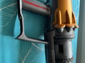 Dyson v12 slim
