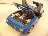 Modeliukas: Buggati eb 110 1:18 burago