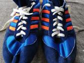 Vintažiniai begimo bateliai Adidas