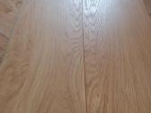 Atliko naujo laminato, kamštinės dangos