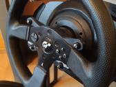Thrustmster t300rs GT su sėdyne