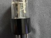 Nos 6u5c (6ц5с) tiesinio maitinimo lempa