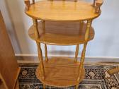 Vintažinė Mid Century ąžuolinė maža etažerė