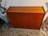 Vintažinė Mid Century tikmedžio patalų dėžė