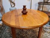 Vintažinis Mid Century tikmedžio masyvo staliukas - nuotraukos Nr. 25