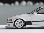 Bmw E36 Khyzyl Saleem Alpine White 300 - nuotraukos Nr. 4