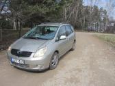 Automobilis tuyota corola Verso