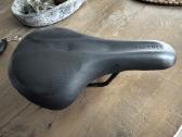Balnelis Cube sedine Saddle Sequence black
