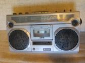 Boombox hitachi