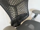 Herman Miller Mirra Ligtgrey Black - nuotraukos Nr. 2