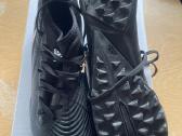 Parduodu adidas firmos sales futbolo batelius - nuotraukos Nr. 2