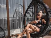 Stilingasis kabantis krėslas Cuba. Lauko baldai