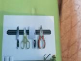 Magnetai ant sienos ir teleskopiniai