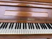 Pianinas su kėde - nuotraukos Nr. 2