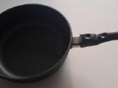 Kokybiška,nauja keptuvė 24cm/28cm