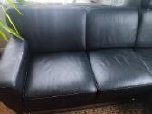 Natūralios odos sofa