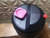 Plastmasinis bidonas, talpykla bakas