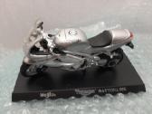 1:18 Triumph Daytona 955i, Maisto - nuotraukos Nr. 2