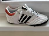 Adidas futbolo bateliai