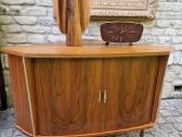Vintažinė mid century riešuto kampinė spintelė - nuotraukos Nr. 12