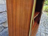 Vintažinė mid century riešuto kampinė spintelė - nuotraukos Nr. 22