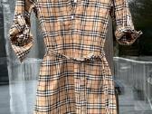 Burberry vintage S dydzio suknele. Moketa 830e.
