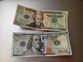100 ir 20 doleriu banknotai labai gera bukle